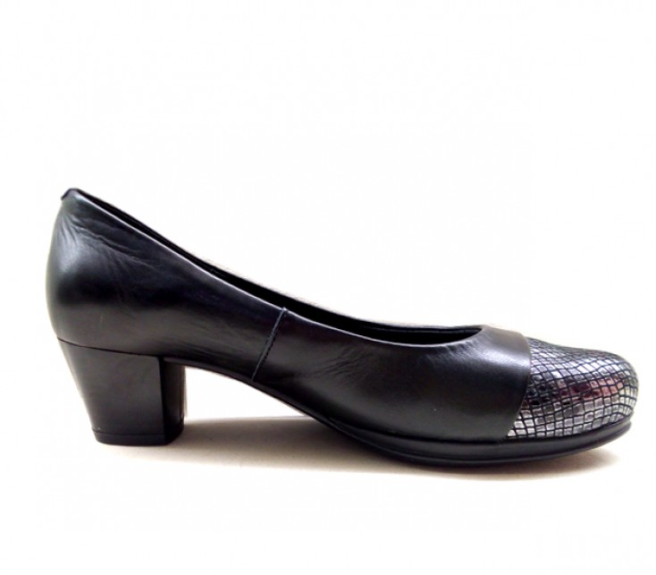 zapato corte salon negro